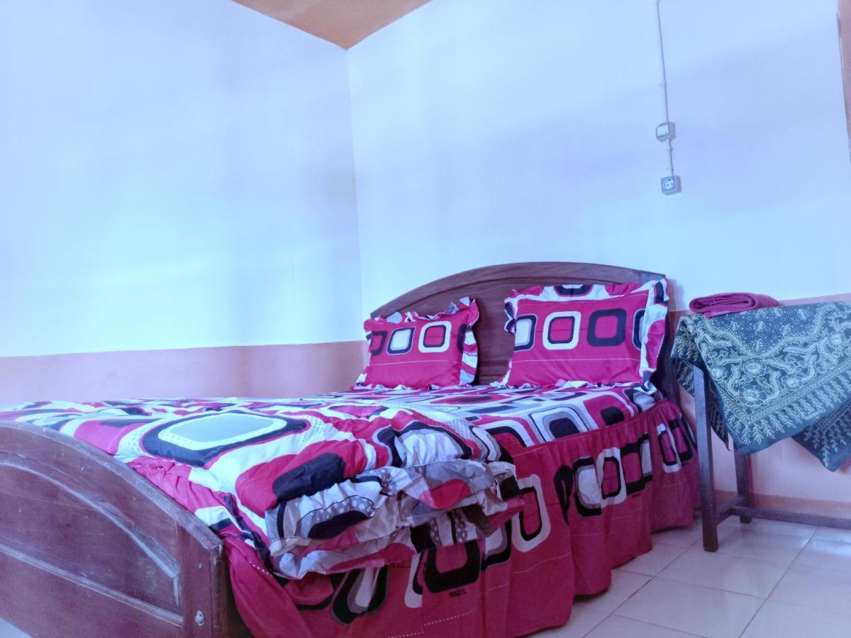Sun Rice Homestay Ruteng Chambre photo