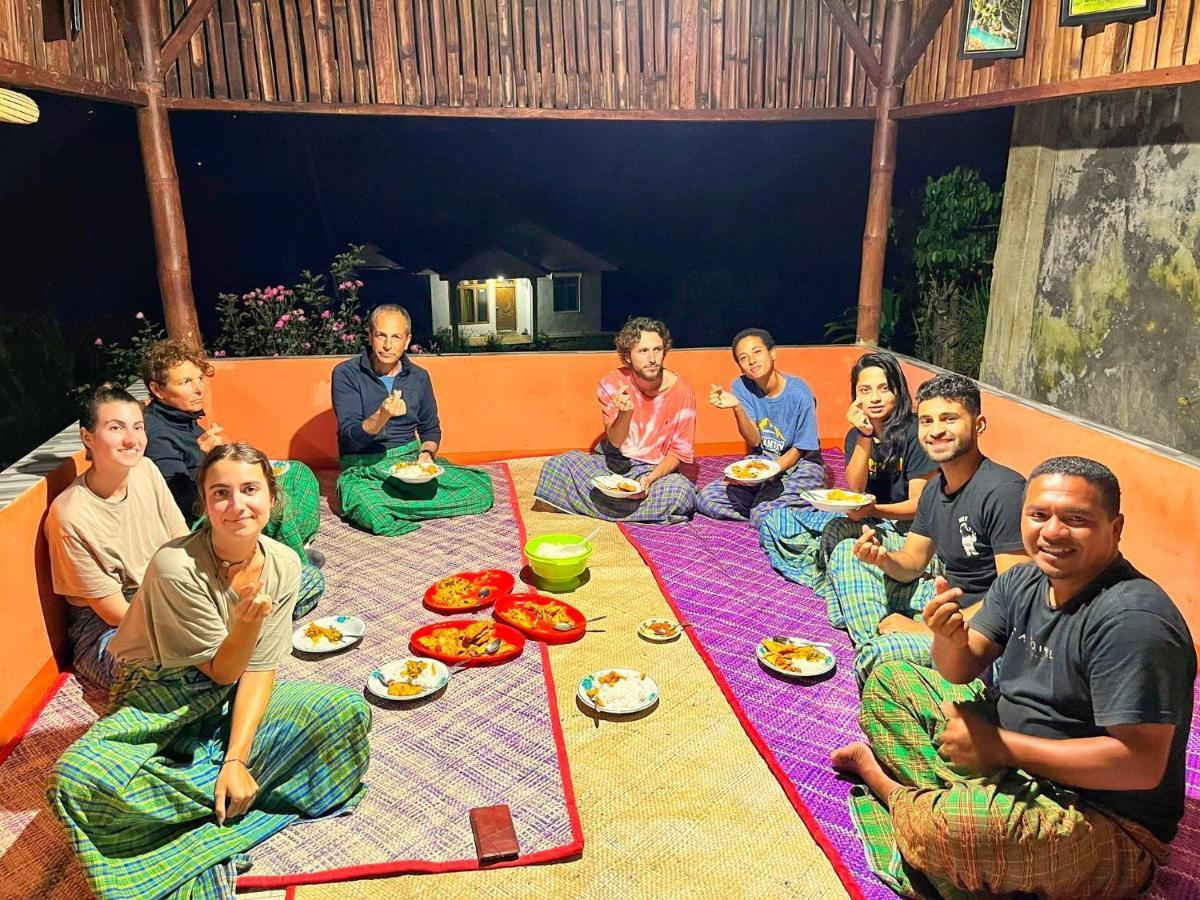 Sun Rice Homestay Ruteng Extérieur photo